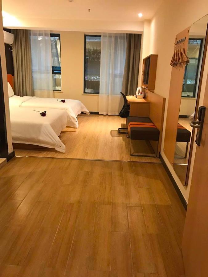 7 Days Premium Chongqing Jiangbei International Airport Branch Hotel Luaran gambar