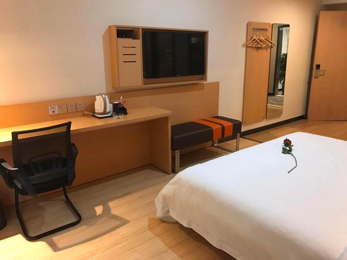 7 Days Premium Chongqing Jiangbei International Airport Branch Hotel Luaran gambar